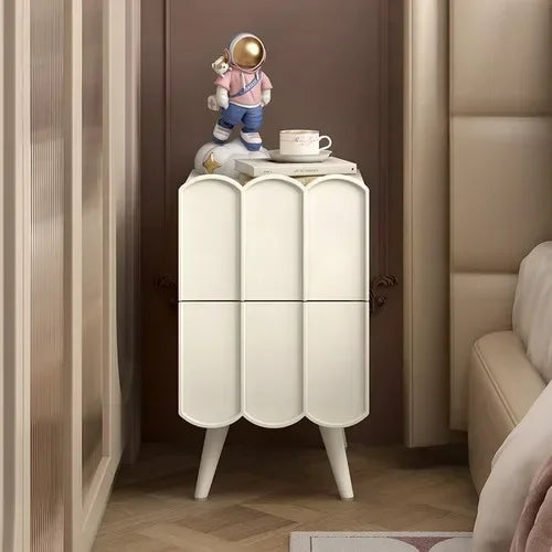 Drawers Minimalist Bedside Table White Nordic Narrow Center Design Bedside Table Pretty European Szafka Nocna Indoor Furniture